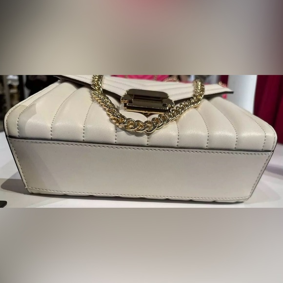 MICHAEL KORS - Whitney Small Quilted Leather Convertible Shoulder Bag Leather - Picture 2 of 4